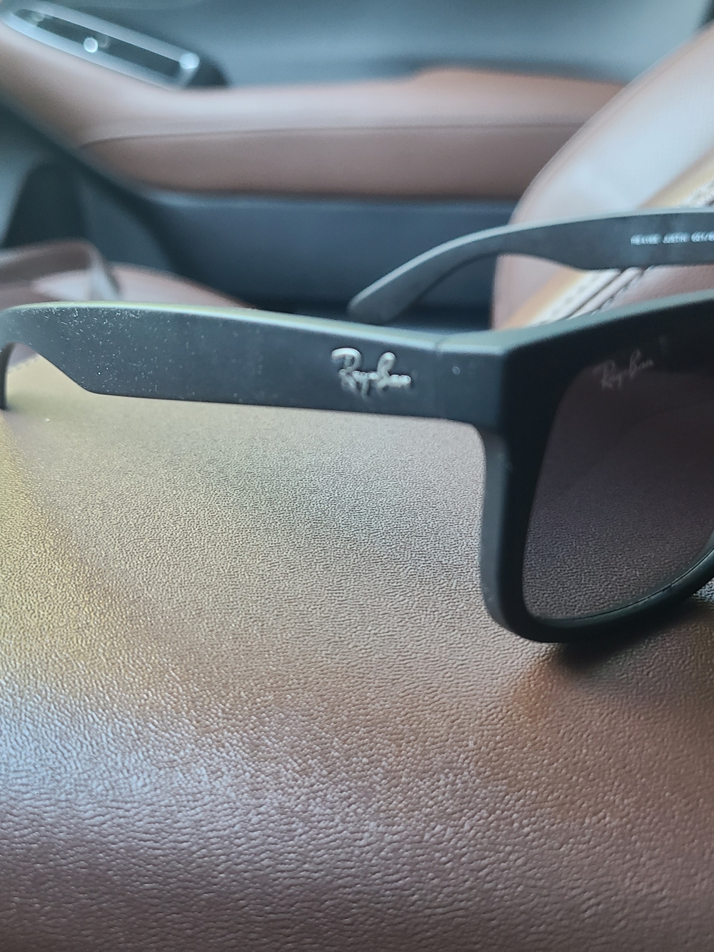 Ray-Ban Men's Matte Black Sunglasses - Classic Polarized Look